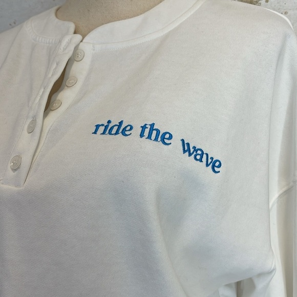Grey Bandit Ride the Wave Long Sleeve Tee (New in package) - Picture 2 of 4